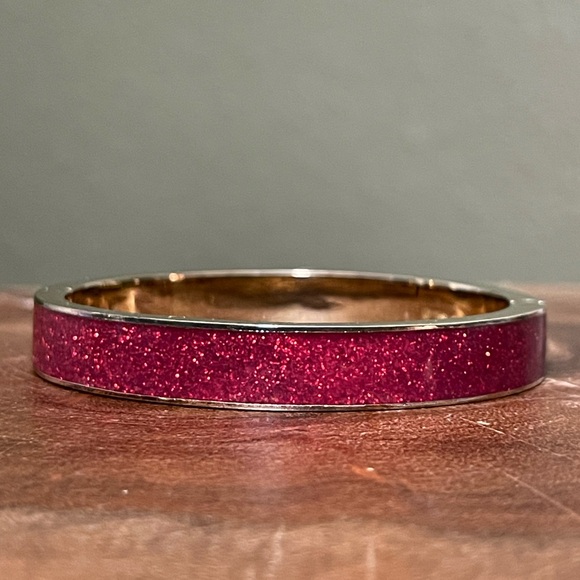 COACH SIGNATURE PUSH HINGED BANGLE RED GLITTER - Picture 8 of 15
